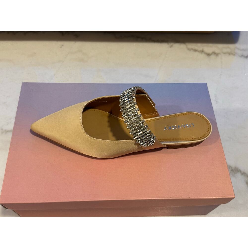 Lisa Vicky MOVE-V Champagne Satin Flats – Rhinestone Strap – Size 7 NEW